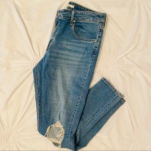 NWOT Levi’s 721 High Rise Jeans